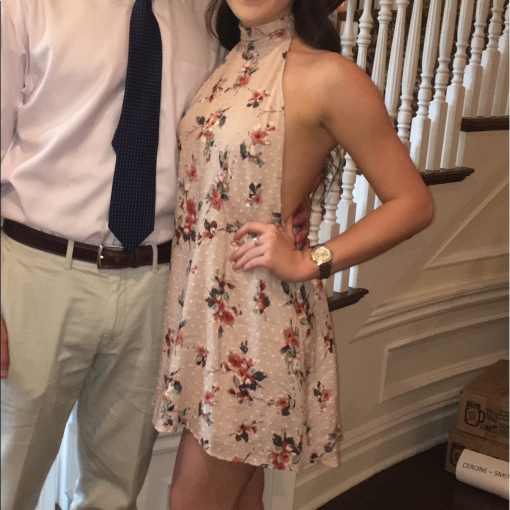 Backless dusty pink floral dress